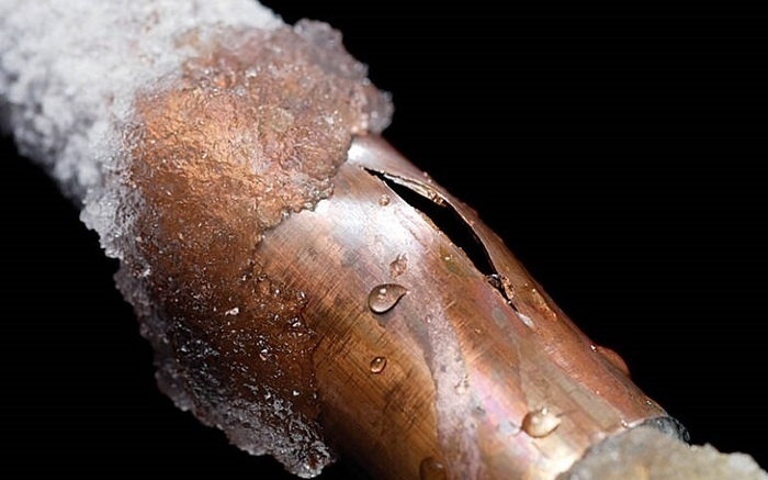 Nguyên nhân ống đồng máy lạnh bị xì gas