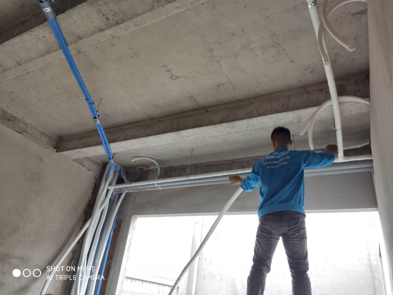 Thi công ống đồng máy lạnh