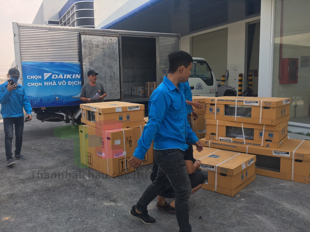 Lắp đặt máy lạnh giấu trần Daikin tại Bình Dương