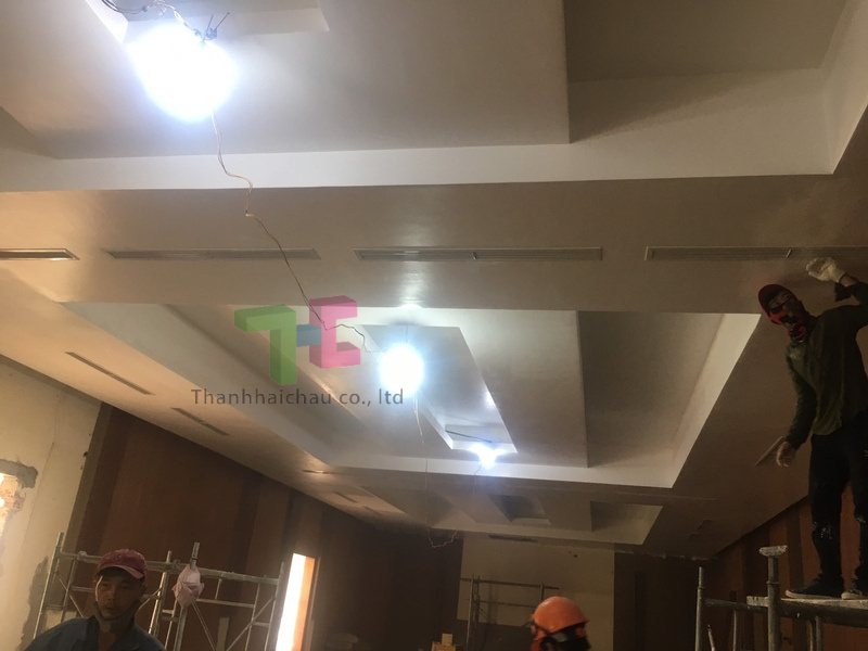 Lắp đặt máy lạnh giấu trần cho hội trường