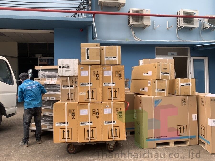 Lắp đặt máy lạnh Daikin