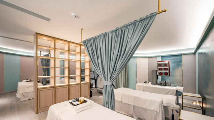 Lắp đặt máy lạnh âm trần nối ống gió cho spa