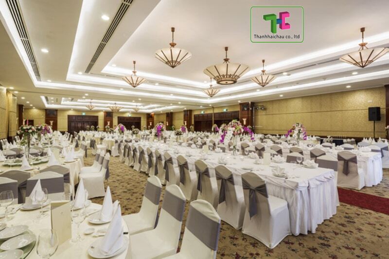 Lắp máy lạnh giấu trần cho nhà hàng