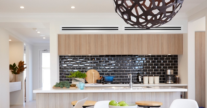 Thi công máy lạnh giấu trần nối ống gió Daikin