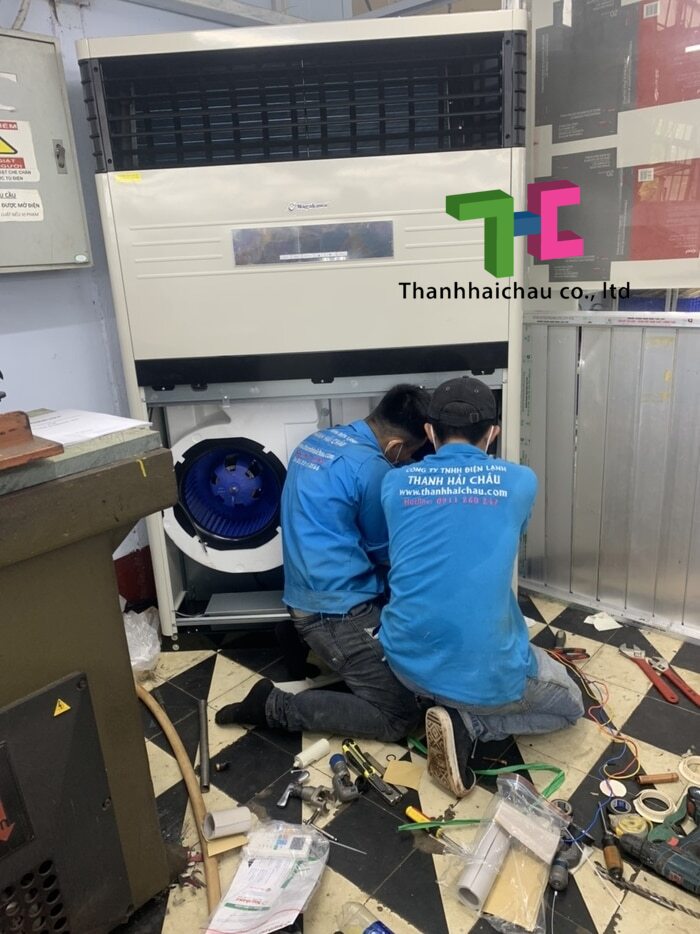 Lắp đặt máy lạnh tủ đứng cho nhà xưởng
