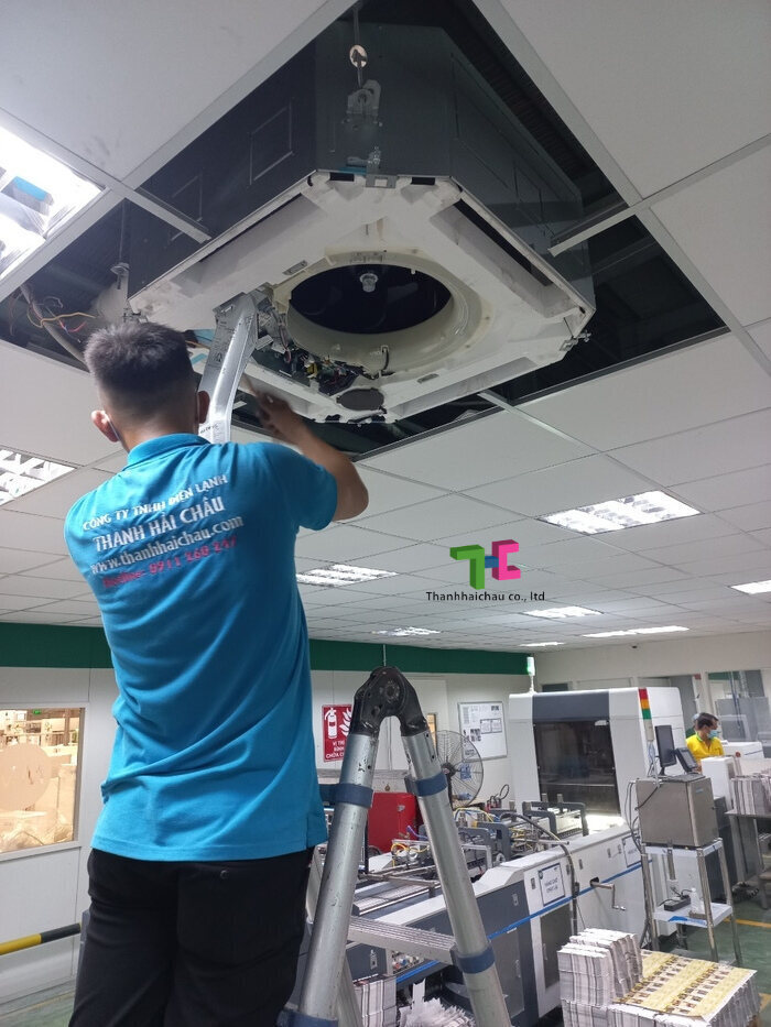 Lắp đặt máy lạnh âm trần Toshiba