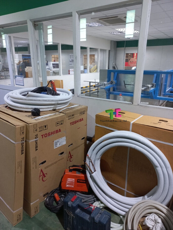 Máy móc và thiết bị đã được vận chuyển đến công trình
