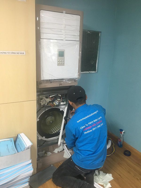 Máy lạnh tủ đứng cho văn phòng làm việc