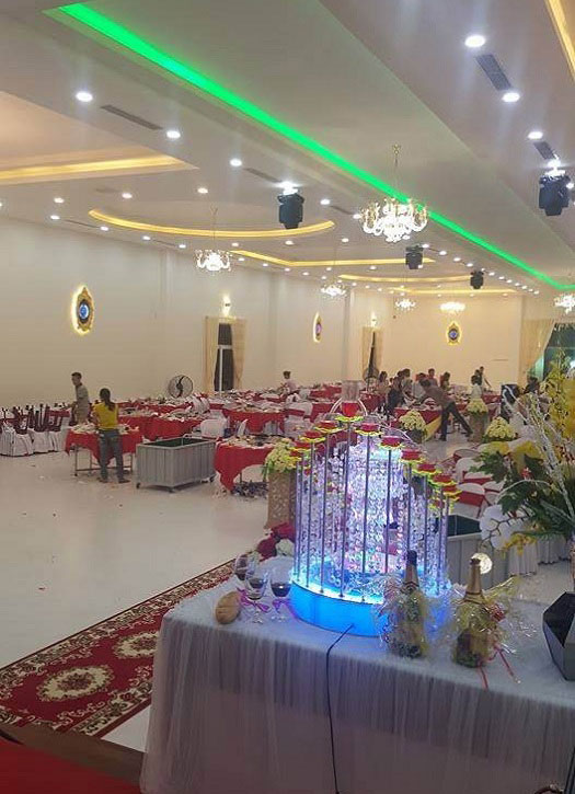 Thi công hoàn thành máy lạnh giấu trần REETECH 10 HP cho nhà hàng tiệc cưới