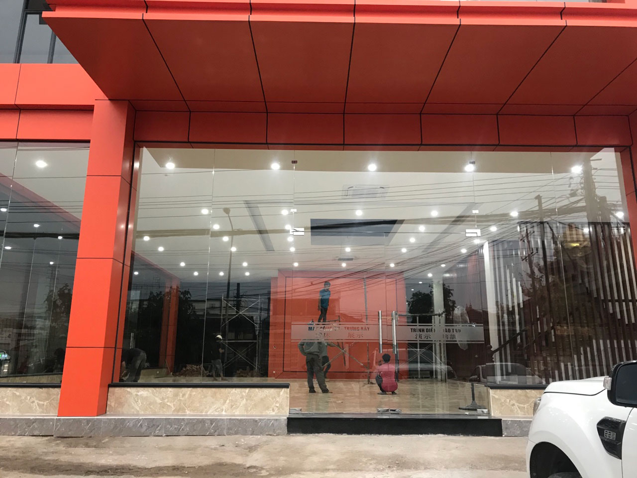 Thi công lắp đặt máy lạnh âm trần