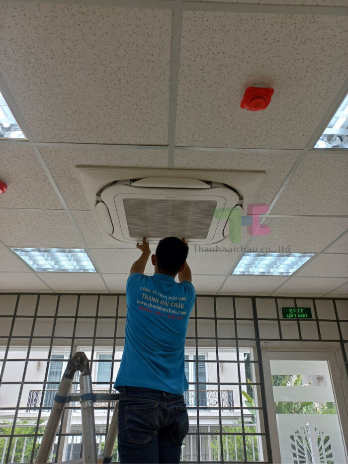 Lắp đặt máy lạnh âm trần Daikin