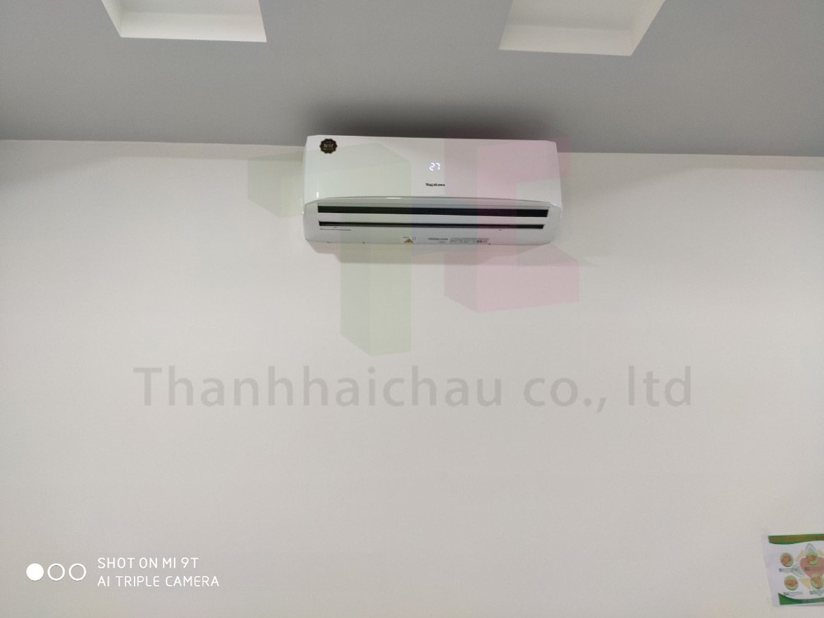 Lắp đặt máy lạnh treo tường cho phòng khám