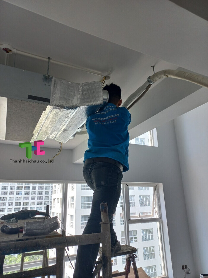 Thi công hệ thống máy lạnh multi Daikin