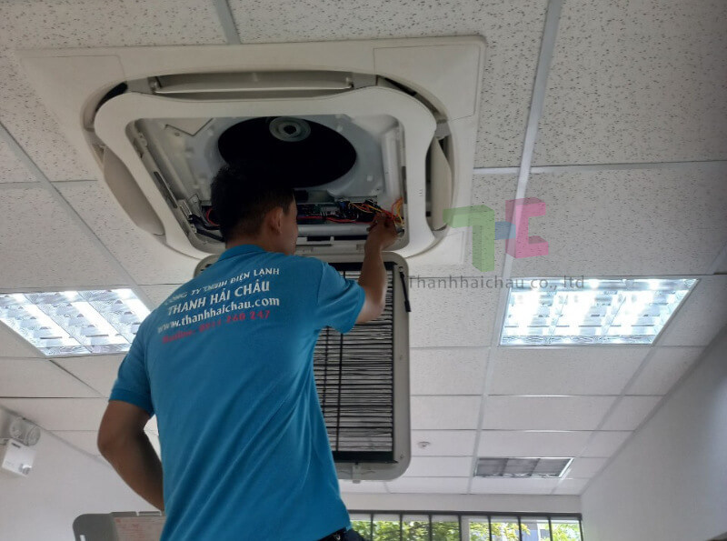 Cung cấp, thi công máy lạnh âm trần và treo tường Daikin cho ngân hàng